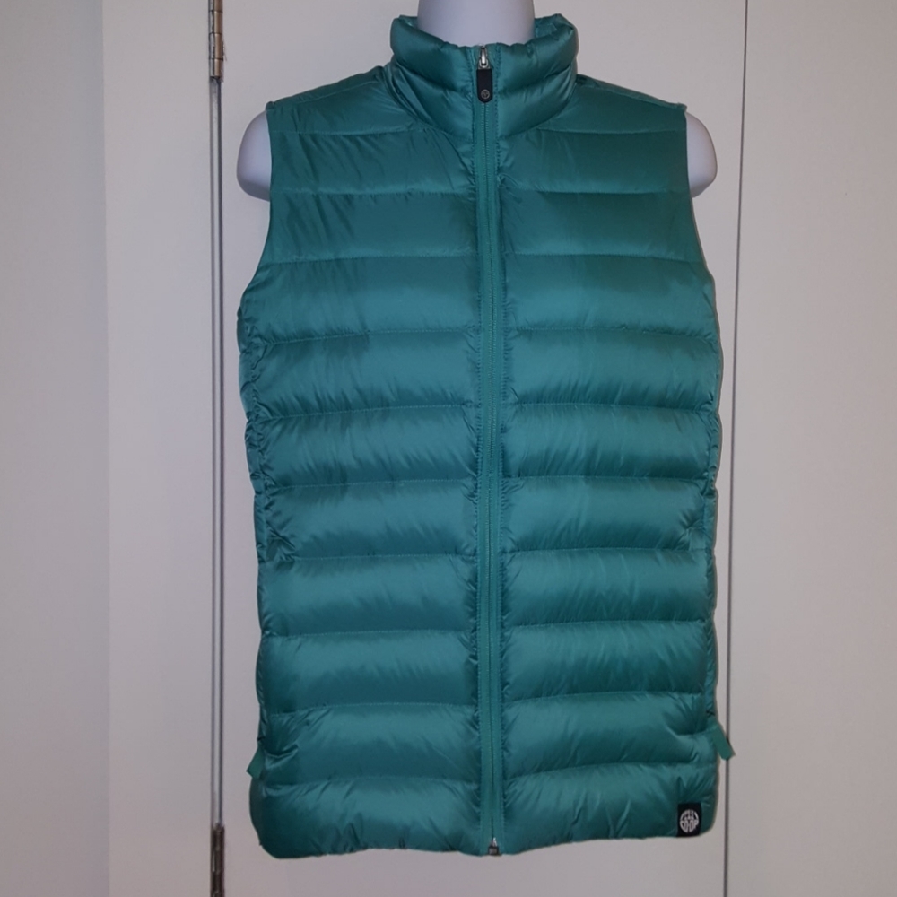 REI XL kids size vest.  Fits XS women.
